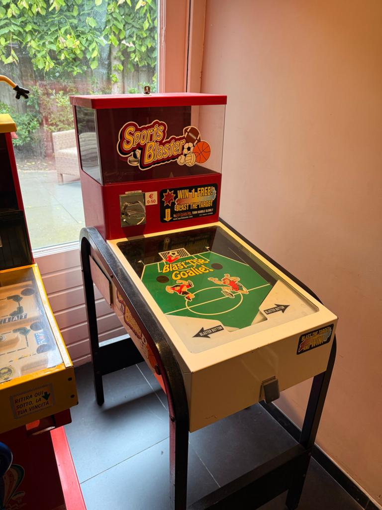 Sports Blaster Voetbalspel stuiterbal - Blast The Goalie, Verzamelen, Automaten | Gokkasten en Fruitautomaten, Euro, Ophalen, Gebruikt