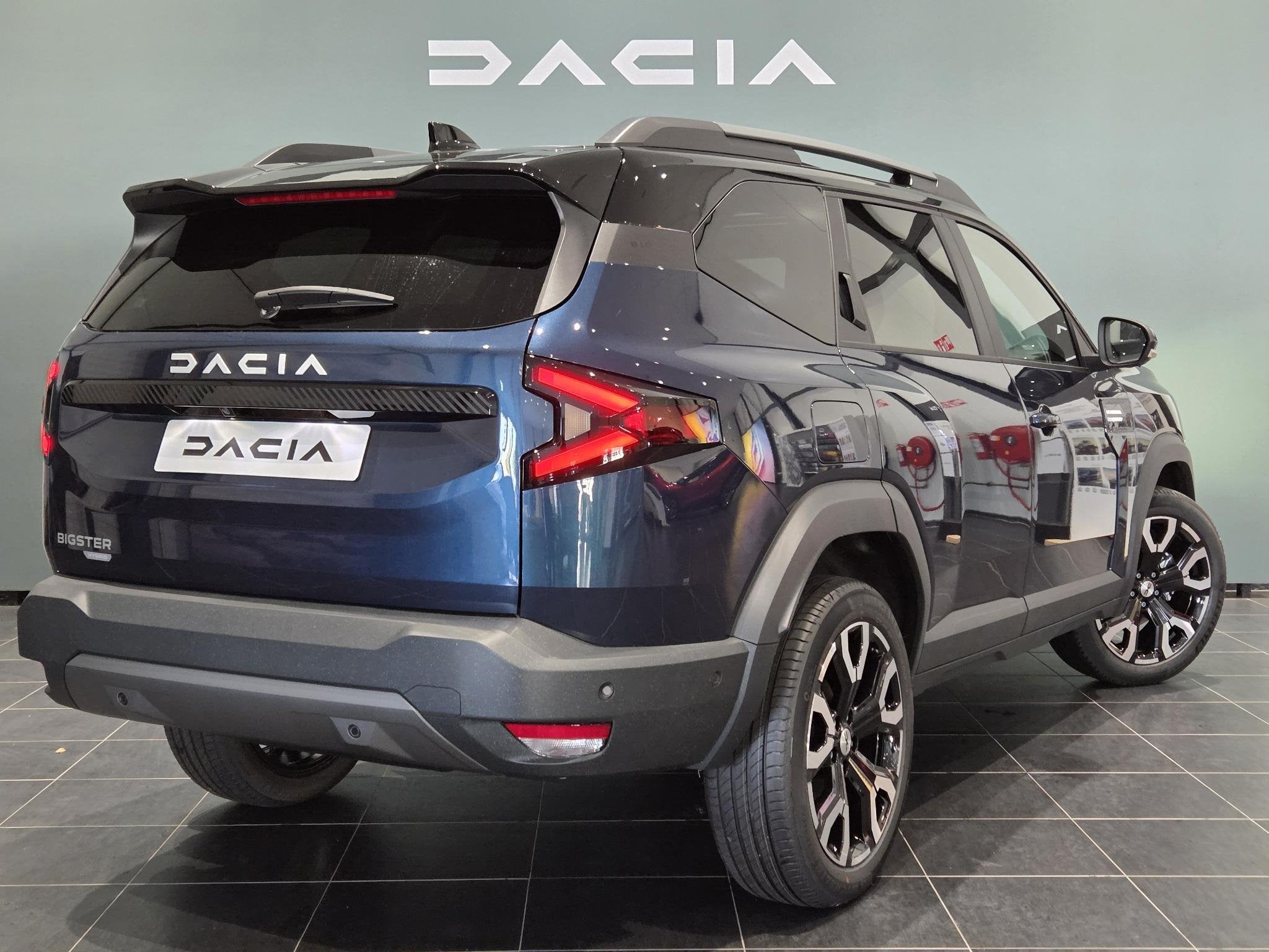 Dacia Bigster 1.8 Hybrid 155 Limited Edition | 800 EURO VOOR, Auto's, 1793 cc, Blauw, Bedrijf, Nieuw