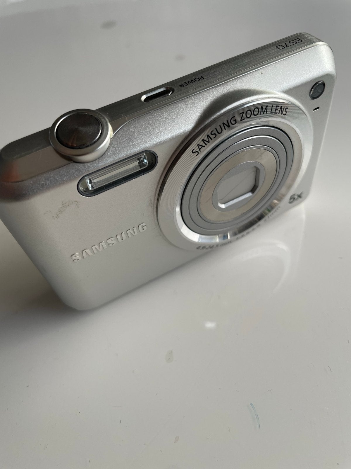Samsung ES70 Compactcamera - Zilver, 5x optische zoom, Audio, Tv en Foto, Ingebouwde flitser, Gebruikt, Ophalen of Verzenden, Compactcamera