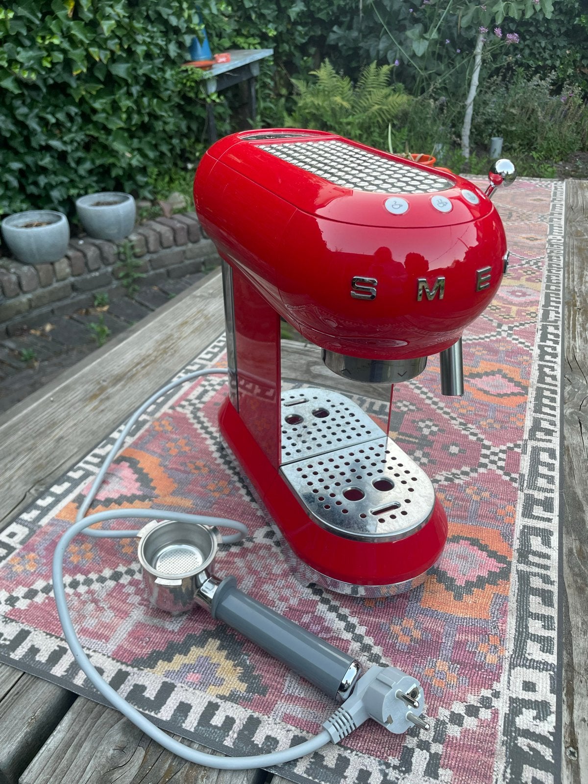Smeg Espressomachine Rood - 1 en 2 kopjes houder, Witgoed en Apparatuur, Koffiezetapparaten, Ophalen, Gebruikt, Espresso apparaat