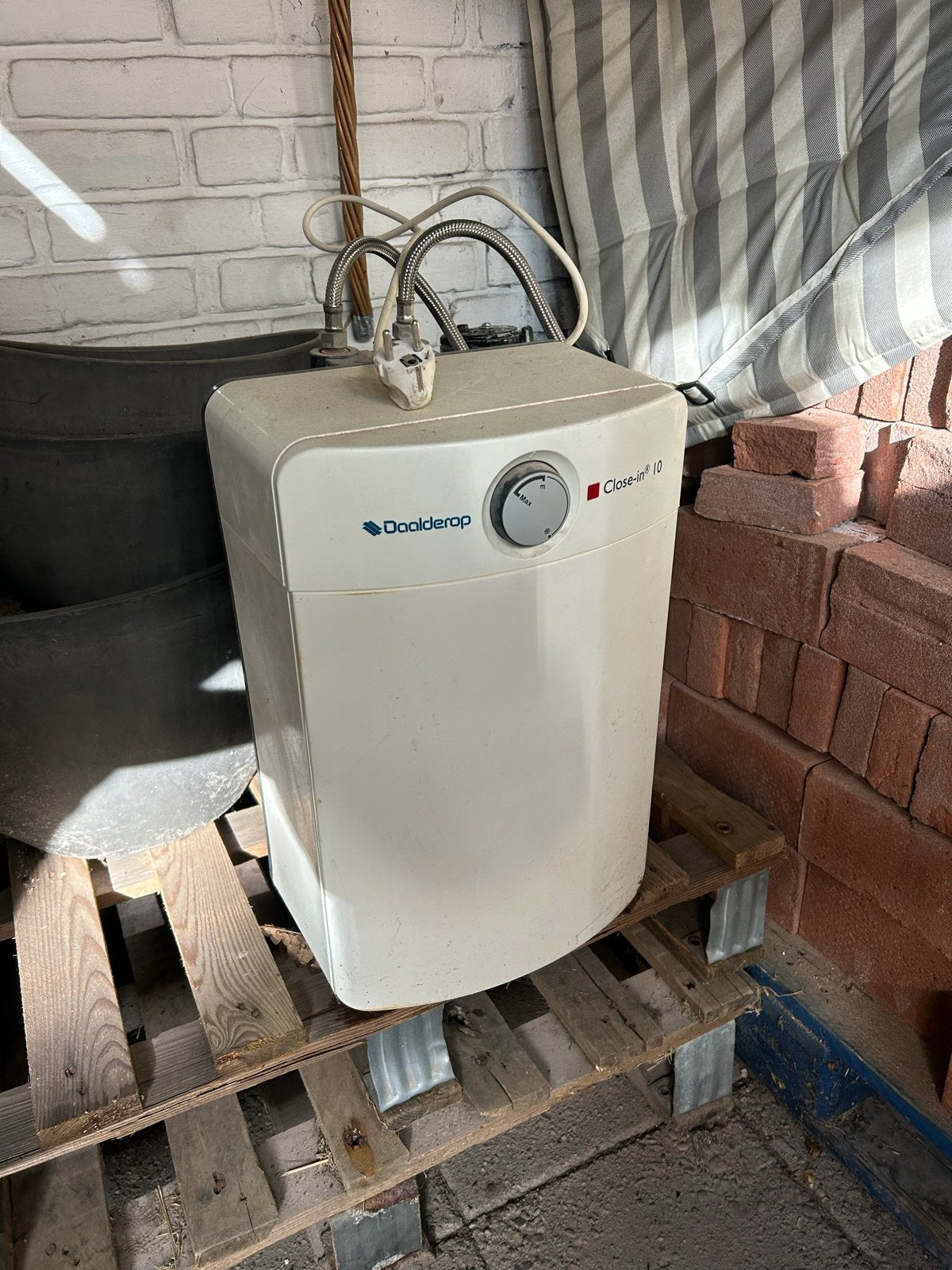 Daalderop Close-in 10 liter boiler, Ophalen, Gebruikt, Aardgas, Boiler