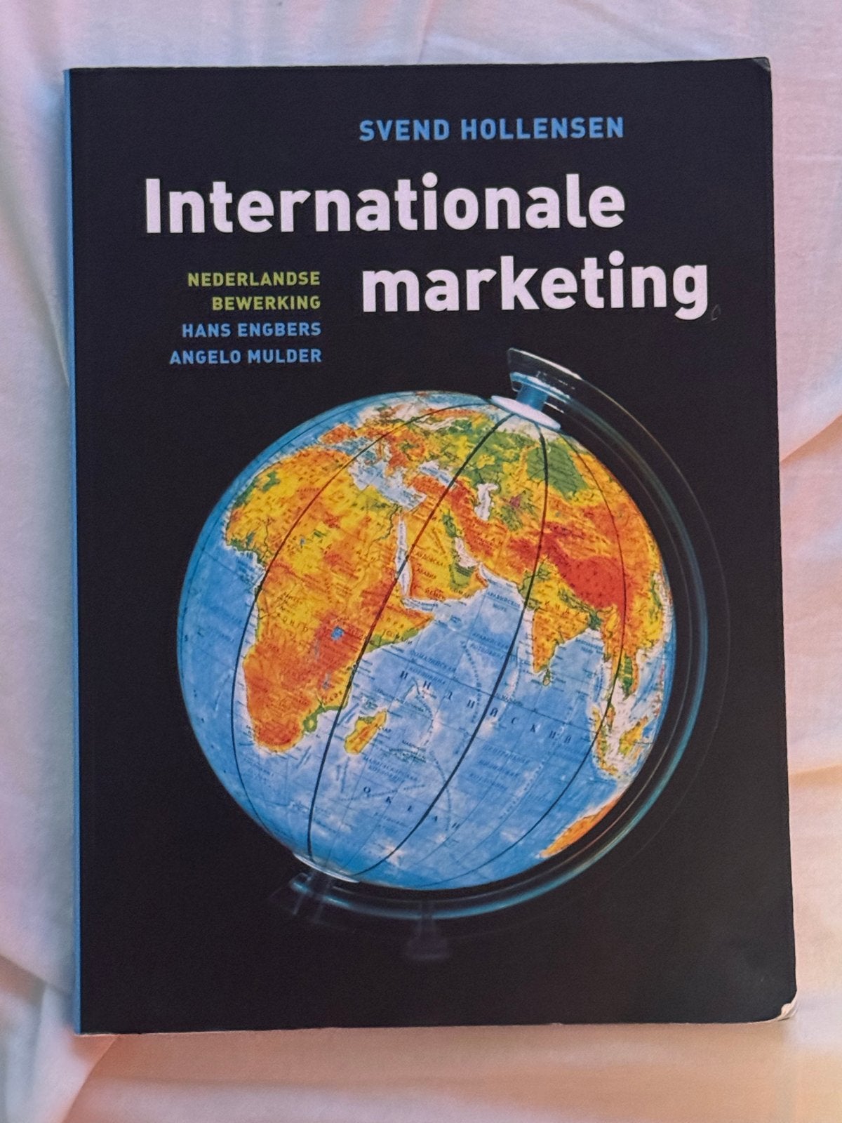 Internationale Marketing - Svend Hollensen (Nederlandse bewe, Ophalen of Verzenden, Gamma, Zo goed als nieuw, HBO