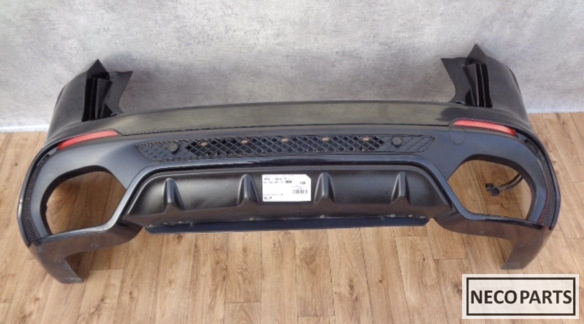 ACHTERBUMPER ALFA ROMEO STELVIO QV BUMPER ALLES LEVERBAAR !!, Gebruikt, -, -, Ophalen of Verzenden