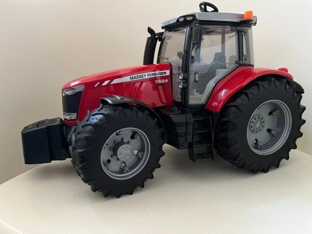 Bruder tractor Massey Ferguson 7624 Dyna-6, Ophalen of Verzenden, Zo goed als nieuw