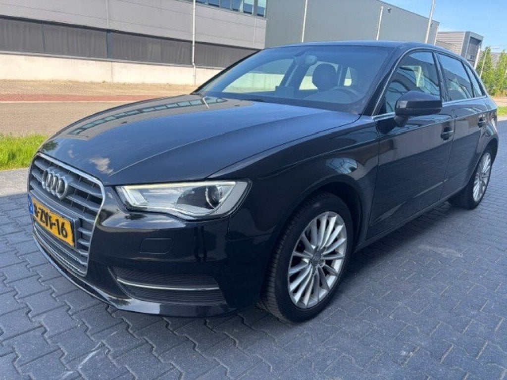 Audi A3 1.4 TFSI ATTR. PRO L, Auto's, 125 pk, Gebruikt, Euro 6, Zwart
