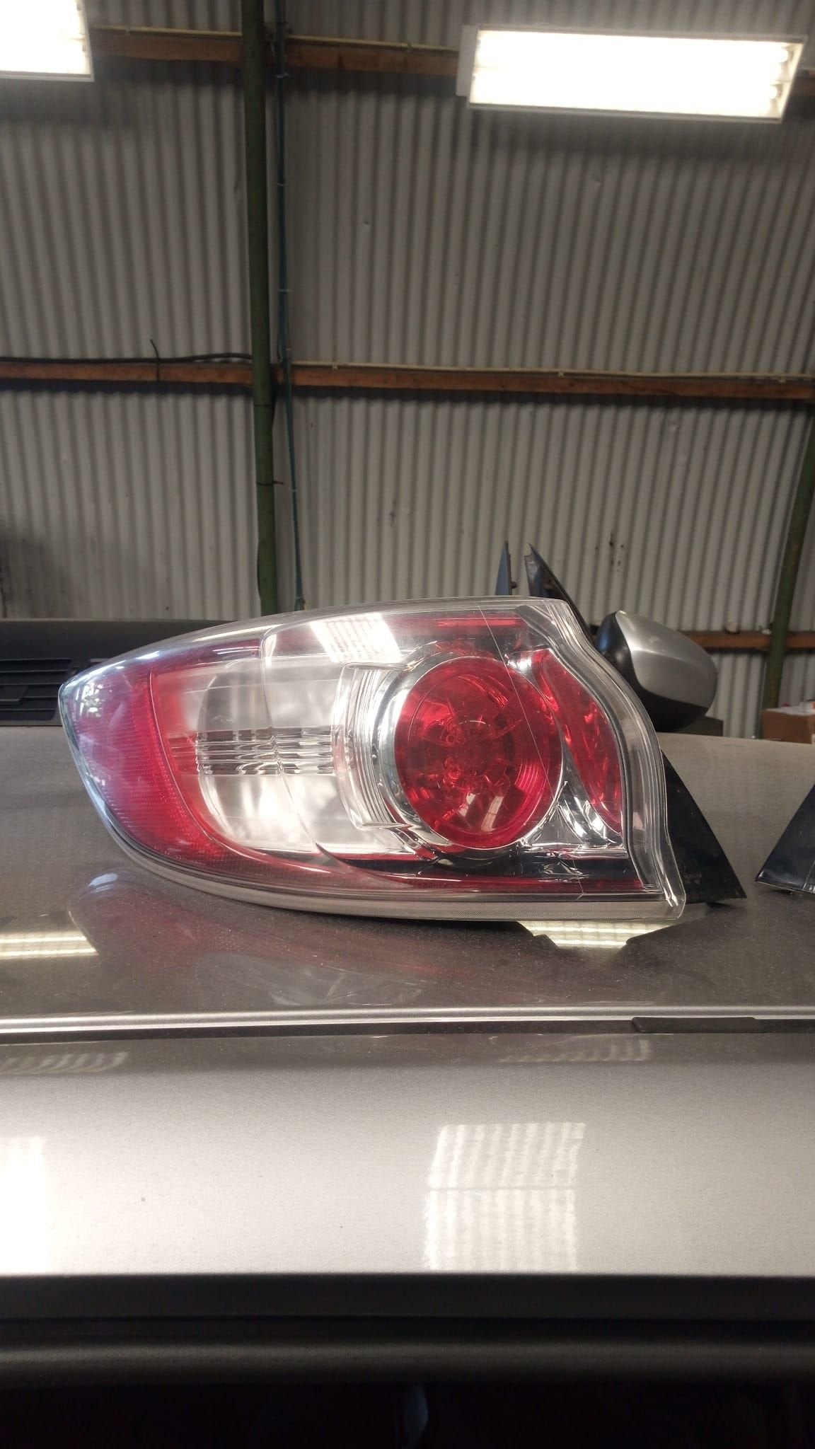 Linker achterlicht Mazda 3 bouwjaar 2009., Gebruikt, -, -, Ophalen of Verzenden