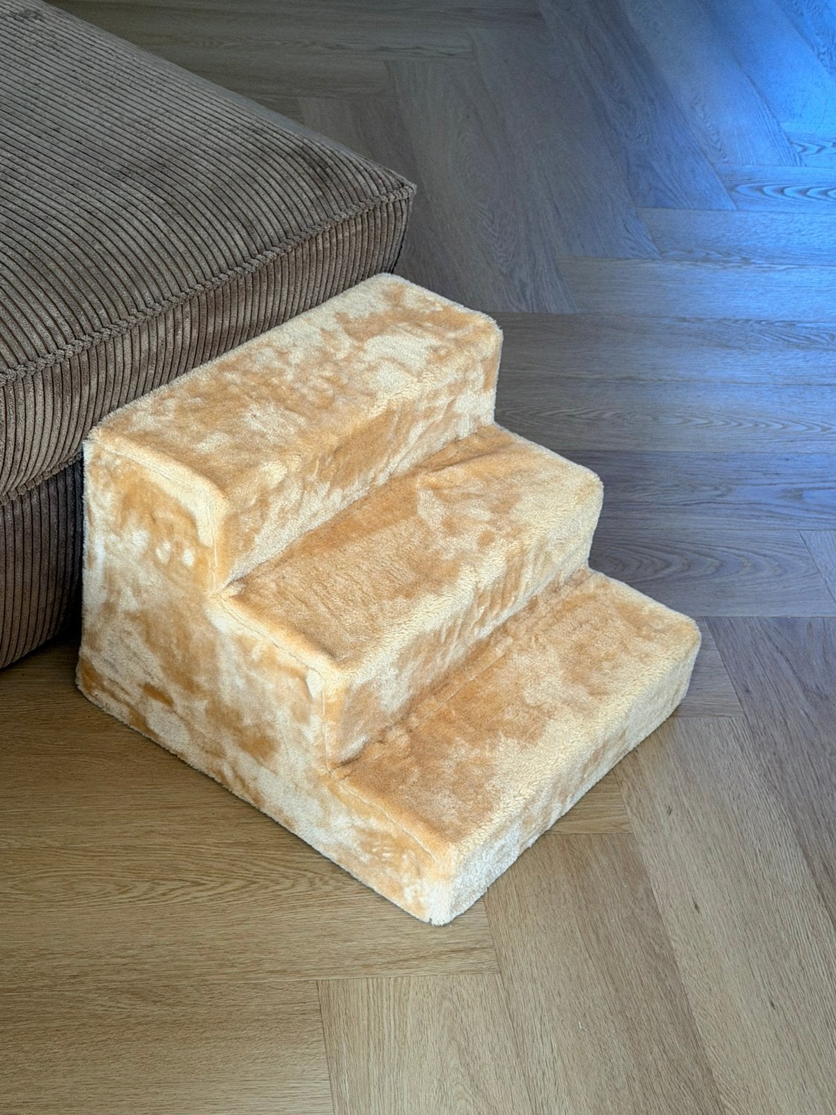 Honden trapje beige 3 treden voor de bank, Ophalen of Verzenden, Nieuw, Hondentrap