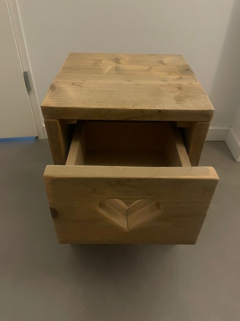 (Nacht) kastje met lade (Steigerhout), Ophalen, Minder dan 45 cm, Zo goed als nieuw, Minder dan 55 cm