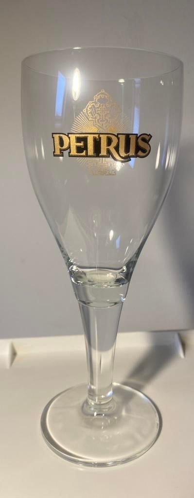 Heel groot bierglas van petrus.Belgisch biermerk.H.23,5 cm., Ophalen of Verzenden, Zo goed als nieuw, Glas of Glazen, Overige merken