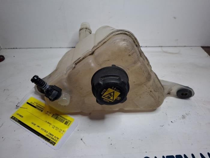 Expansievat van een Alfa Romeo Stelvio, Gebruikt, -, Verzenden, -