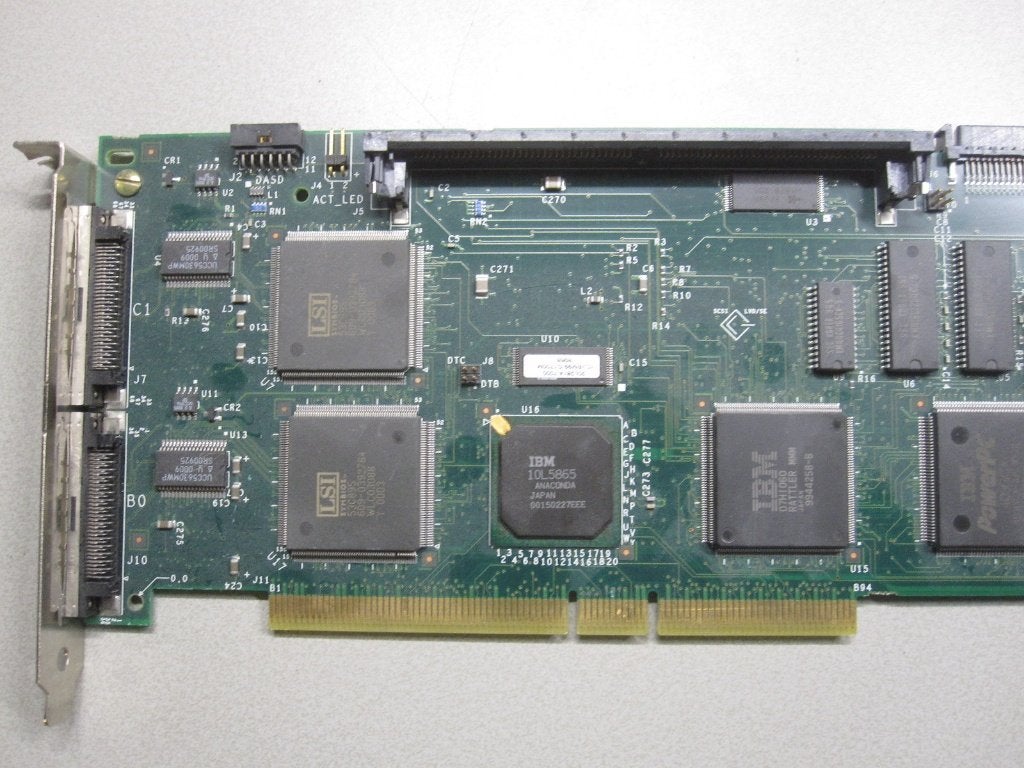 Foto 9 van IBM SCSI kaart afkomstig van IBM Server