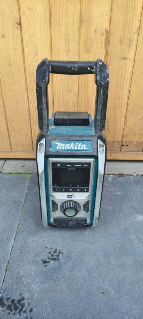 Makita dmr115 radio defect, Ophalen of Verzenden, Gebruikt