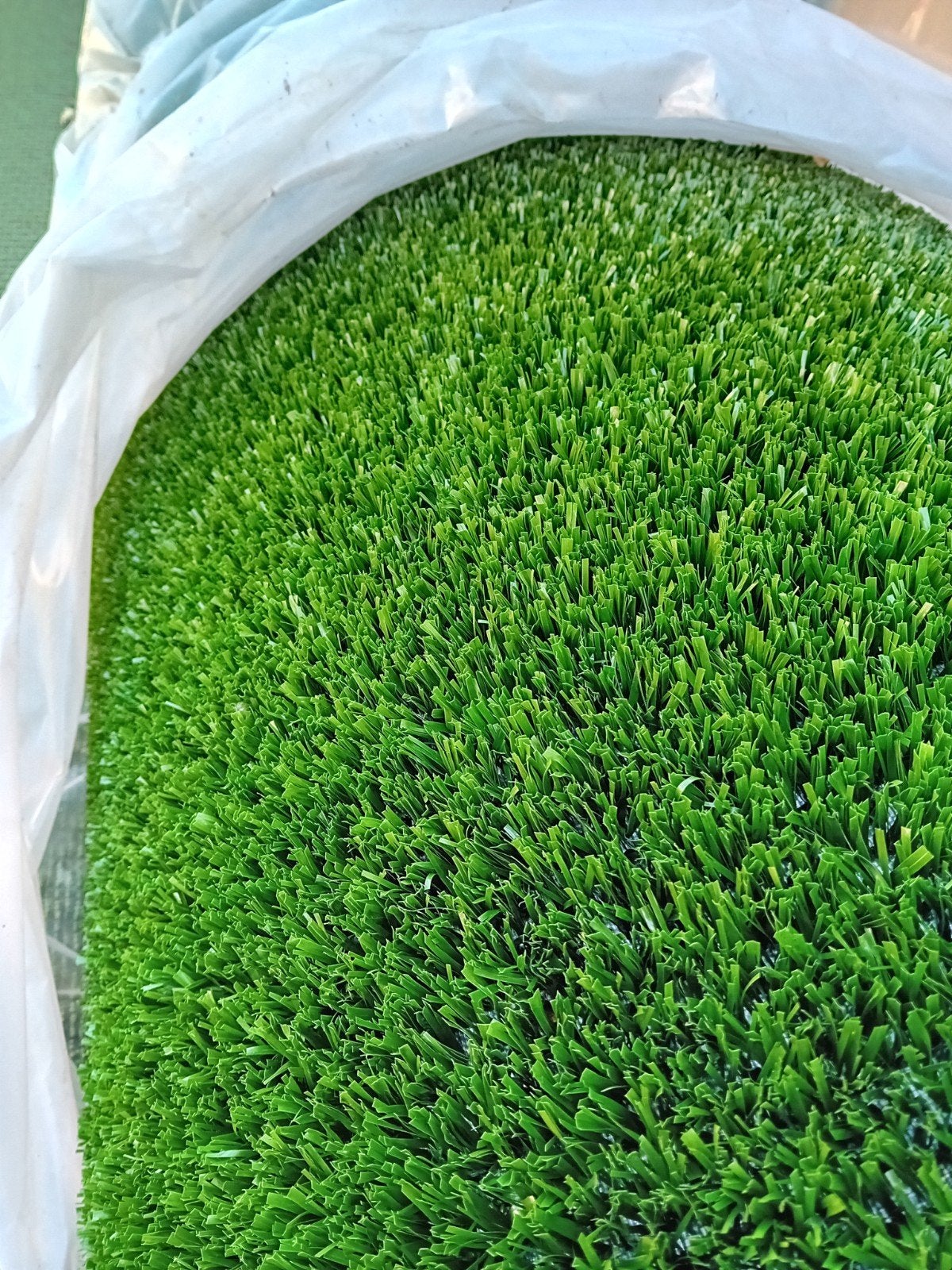 Nieuw kunstgras 4m breed  x 5 meter onder een zwembad, Tuin en Terras, Gras en Kunstgras, Ophalen, Nieuw, 20 m² of meer, Kunstgras