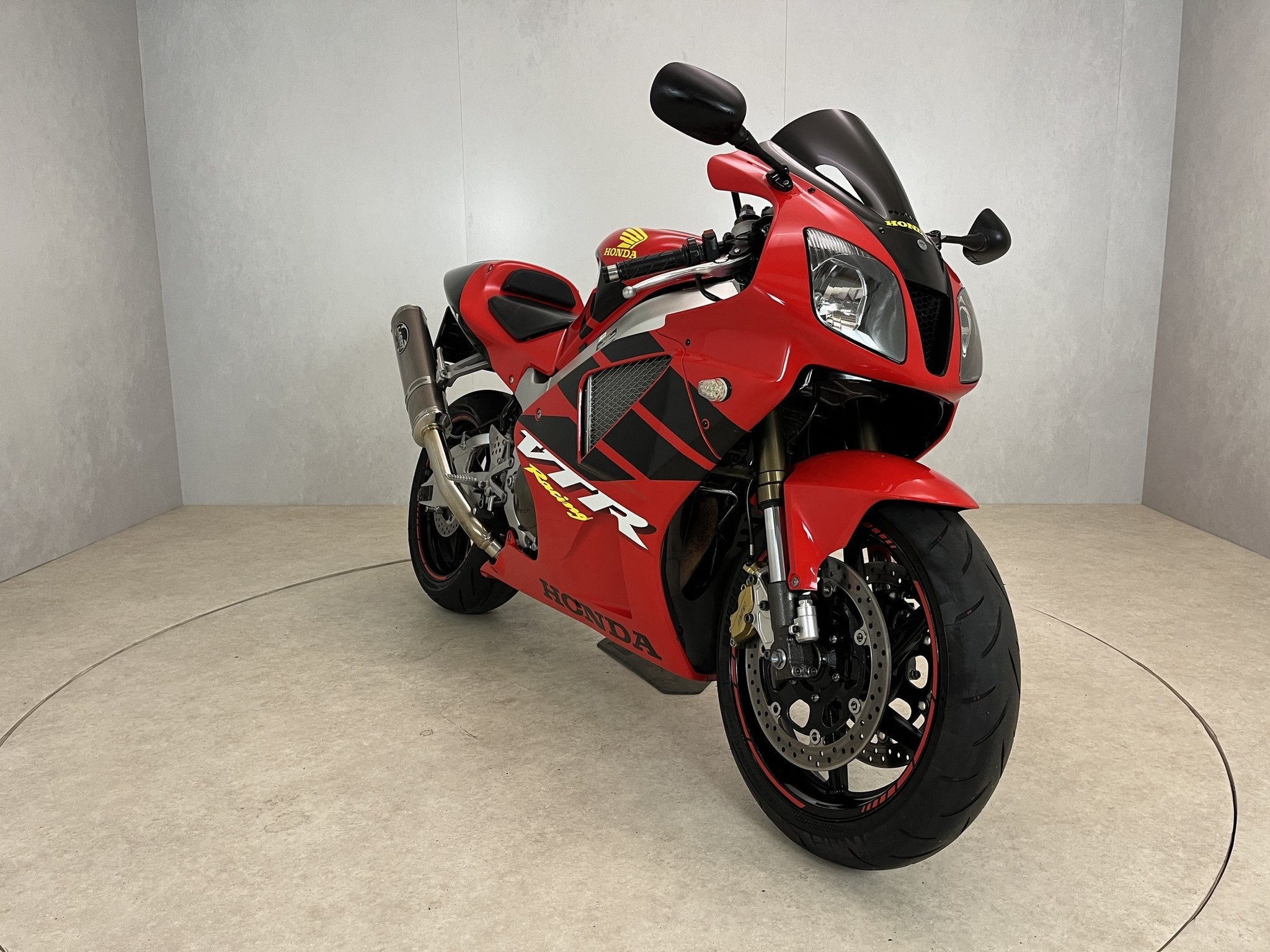 Honda VTR 1000 SP-1 (bj 2000), Motoren, Motoren | Honda, Cco@honda-eu.com, Stroombaan 4
1181 VX  Amstelveen, Honda Motor Europe Ltd