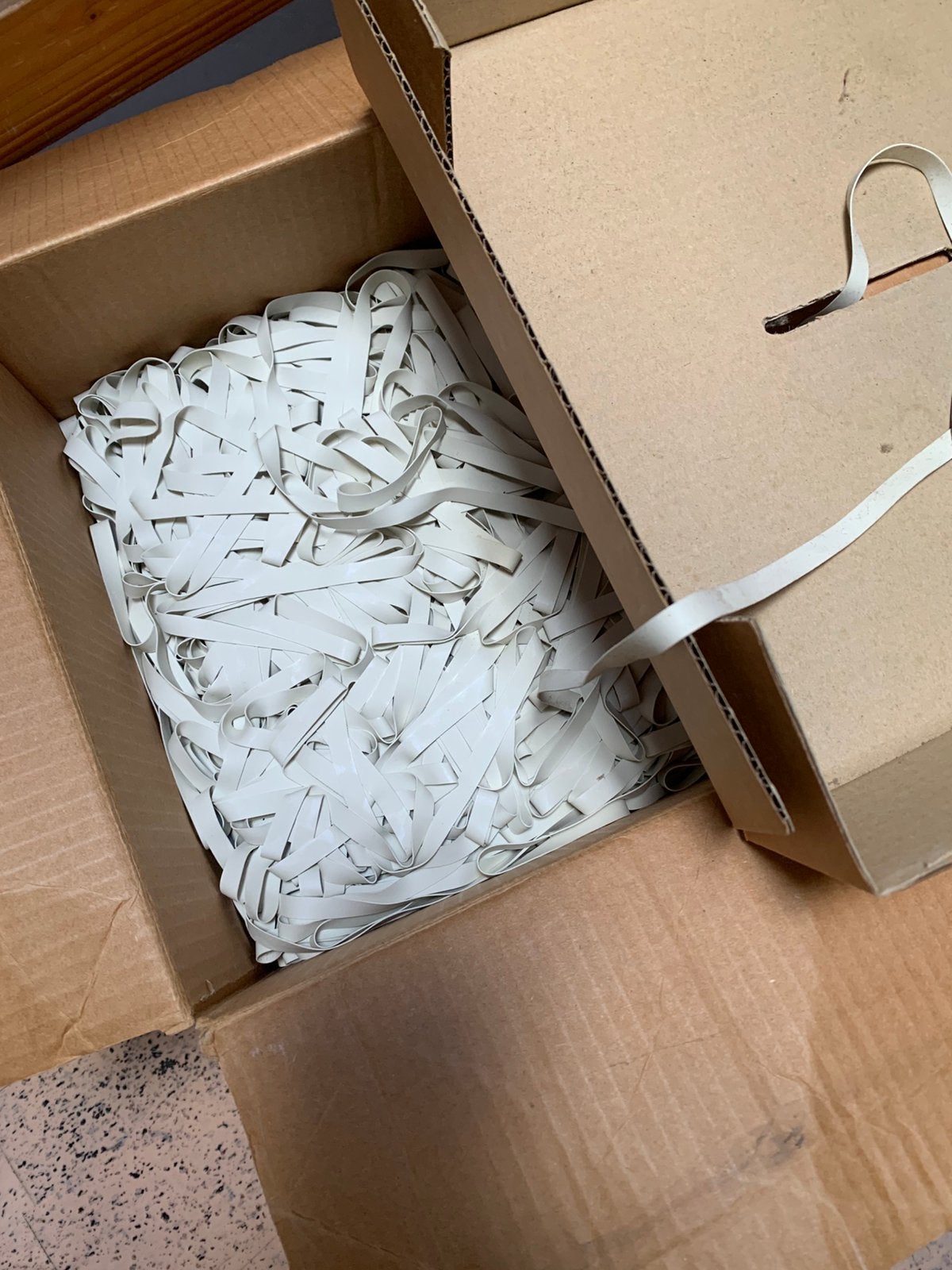 Rubber elastiek, Ophalen of Verzenden, Zo goed als nieuw