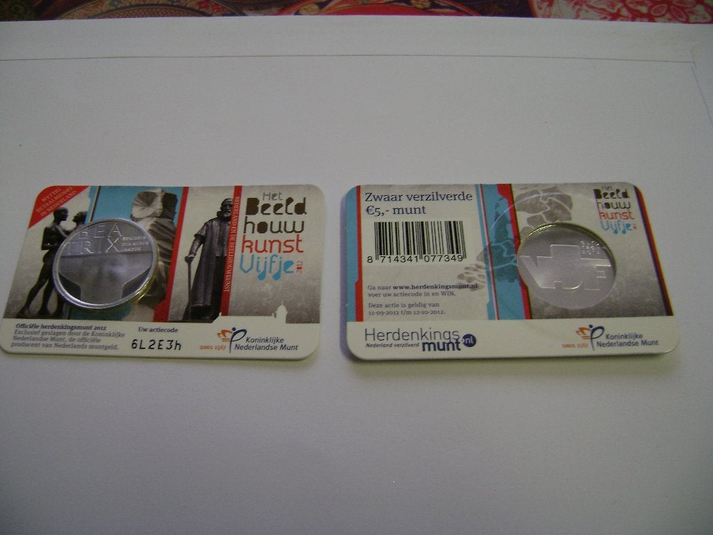 Het Beeldhouwkunst Vijfje in Unc kwaliteit in Coincard, Ophalen of Verzenden, Koningin Beatrix, Euro's, Setje