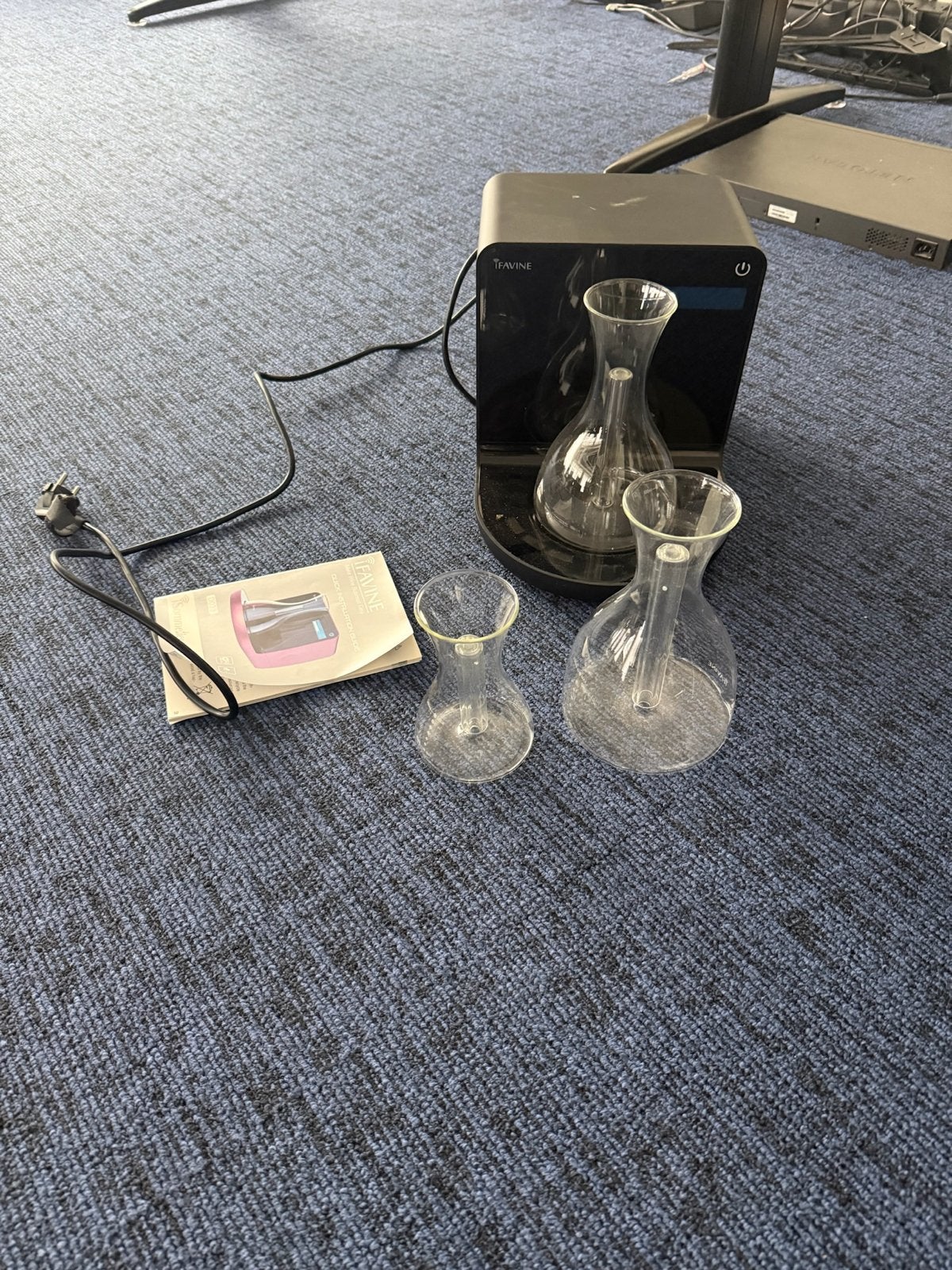 iFAVINE iSommelier Smart Decanter D033 met 3 karaffen, Ophalen, Gebruikt, Frankrijk, Rode wijn