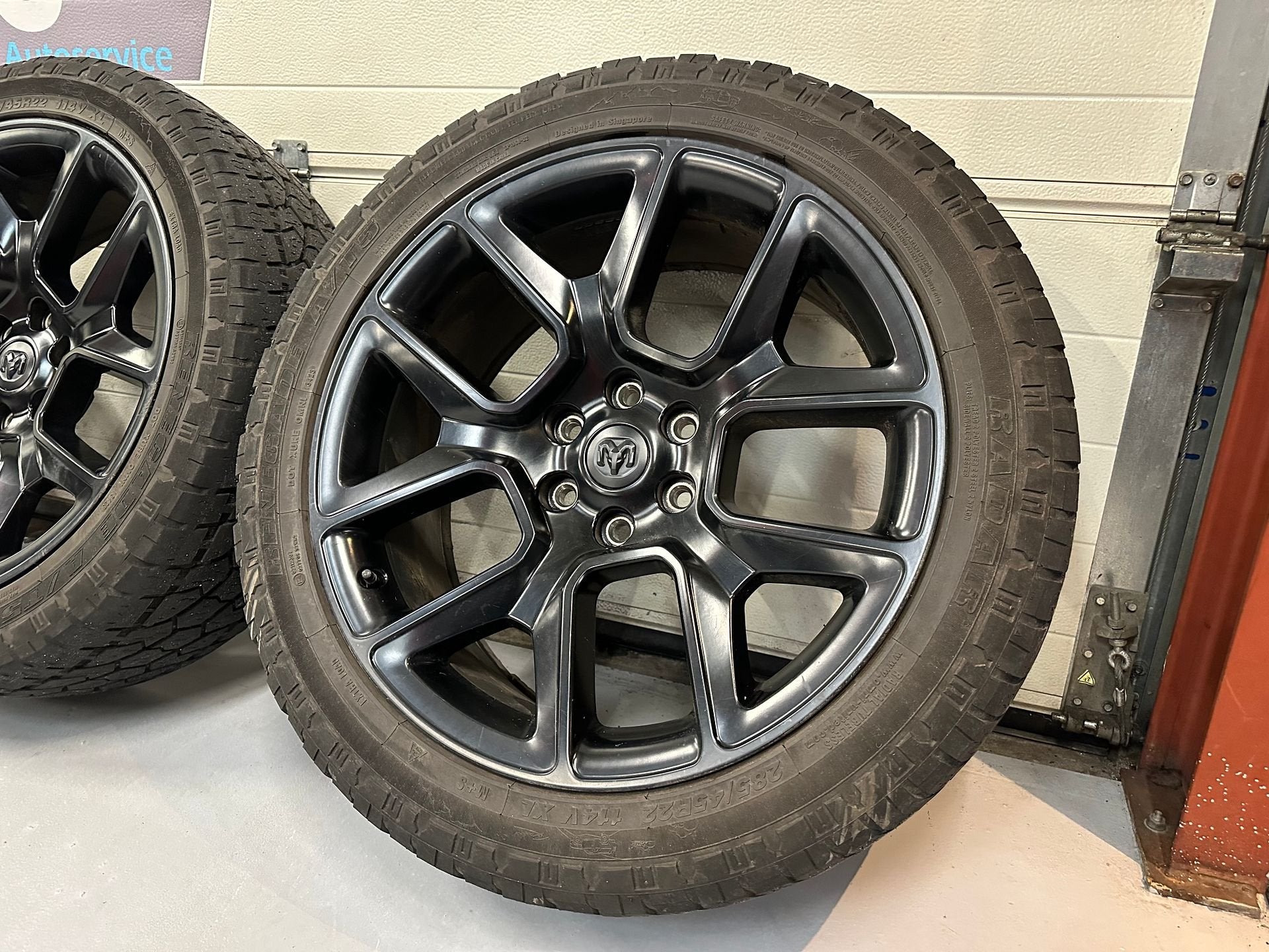 22inch Originele Dodge Ram Black Limited 1500 Velgen! TMPS Z, Gebruikt, -, 285 mm, -