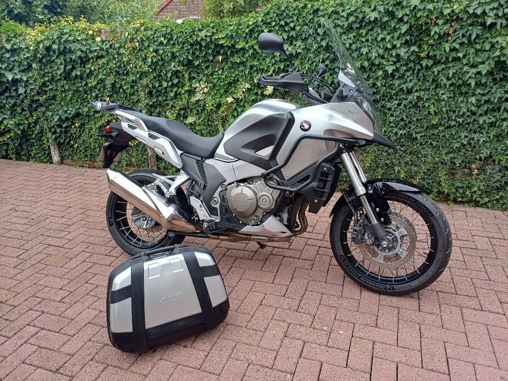 Topkoffer 52L Honda Crosstourer 1200X GIVI Trekker Compleet, Ophalen, Nieuw