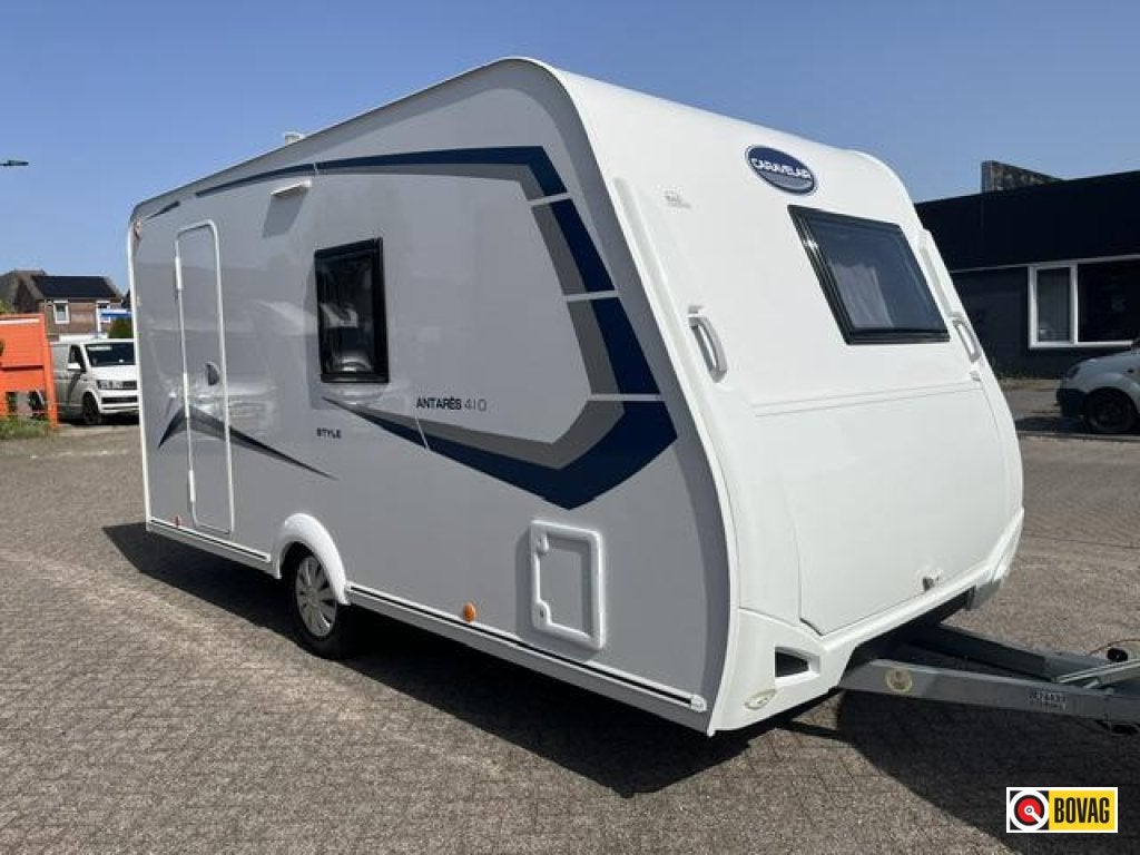 Caravelair Antares Style 410 2021 Nieuwstaat Incl. voortent, Overige typen, Bedrijf, Treinzit, 4 tot 5 meter