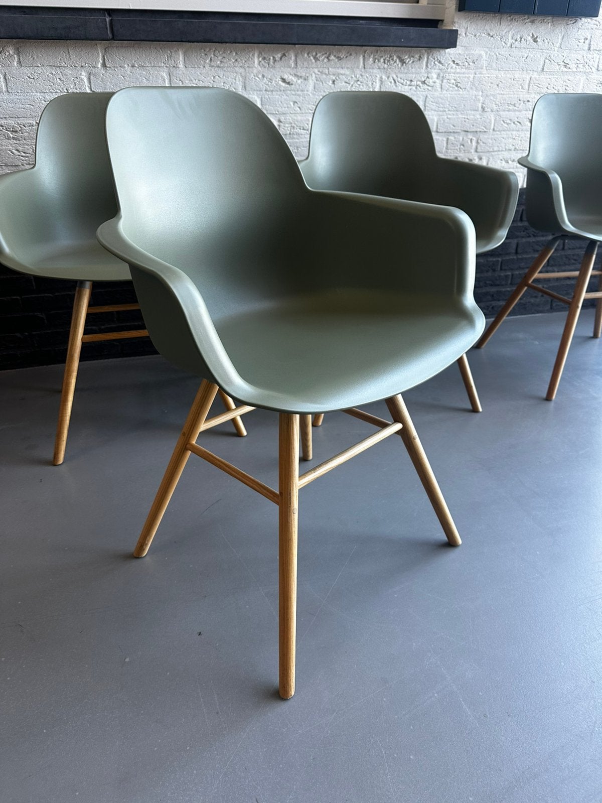 Zuiver albert kuipstoel zo goed als nieuw, Huis en Inrichting, Stoelen, Ophalen, Zo goed als nieuw, Eén