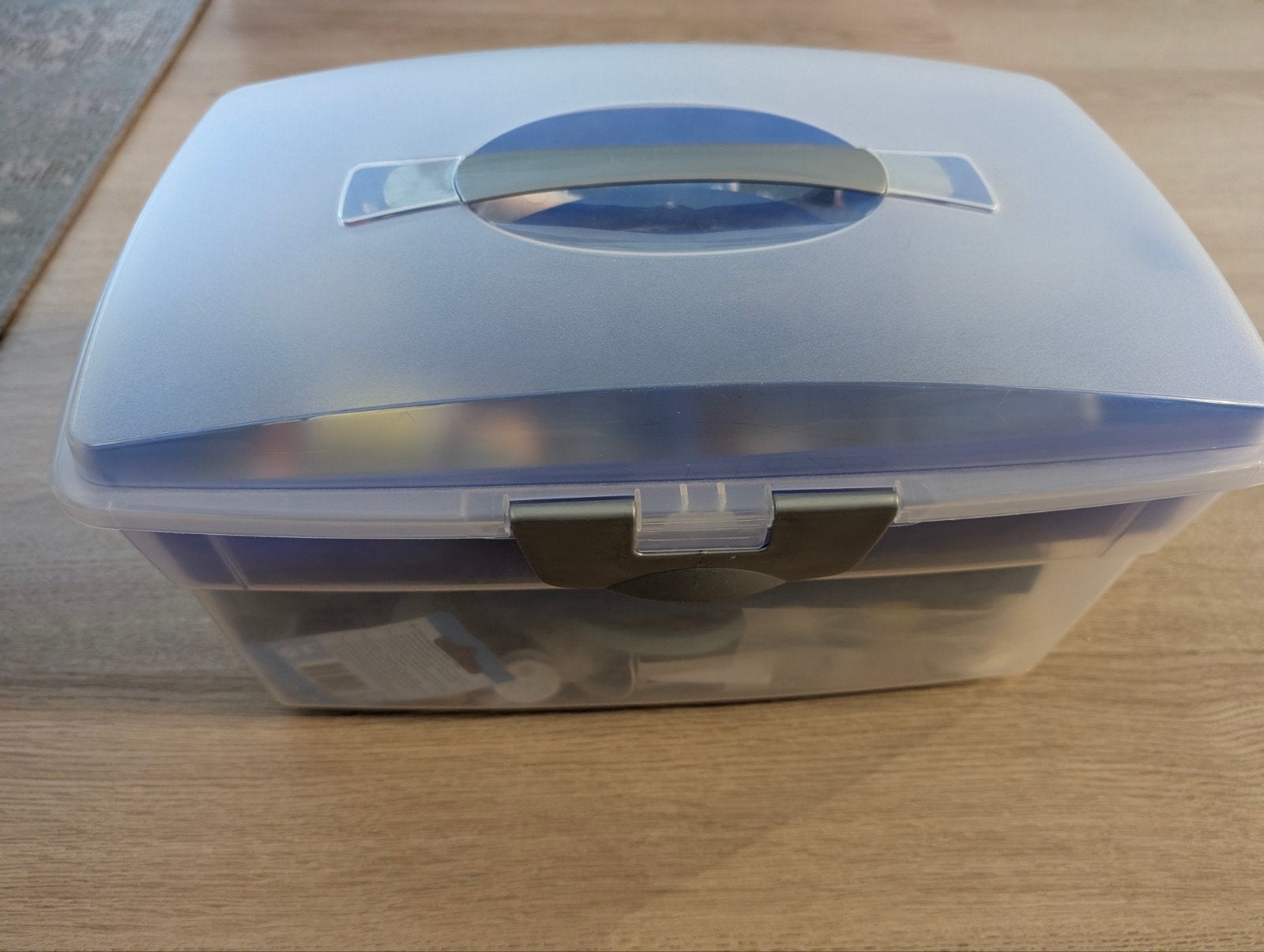 Naaikoffer met heel veel naai producten en toebehoren. IZGS, Ophalen of Verzenden, Zo goed als nieuw, Toebehoren, Overige merken