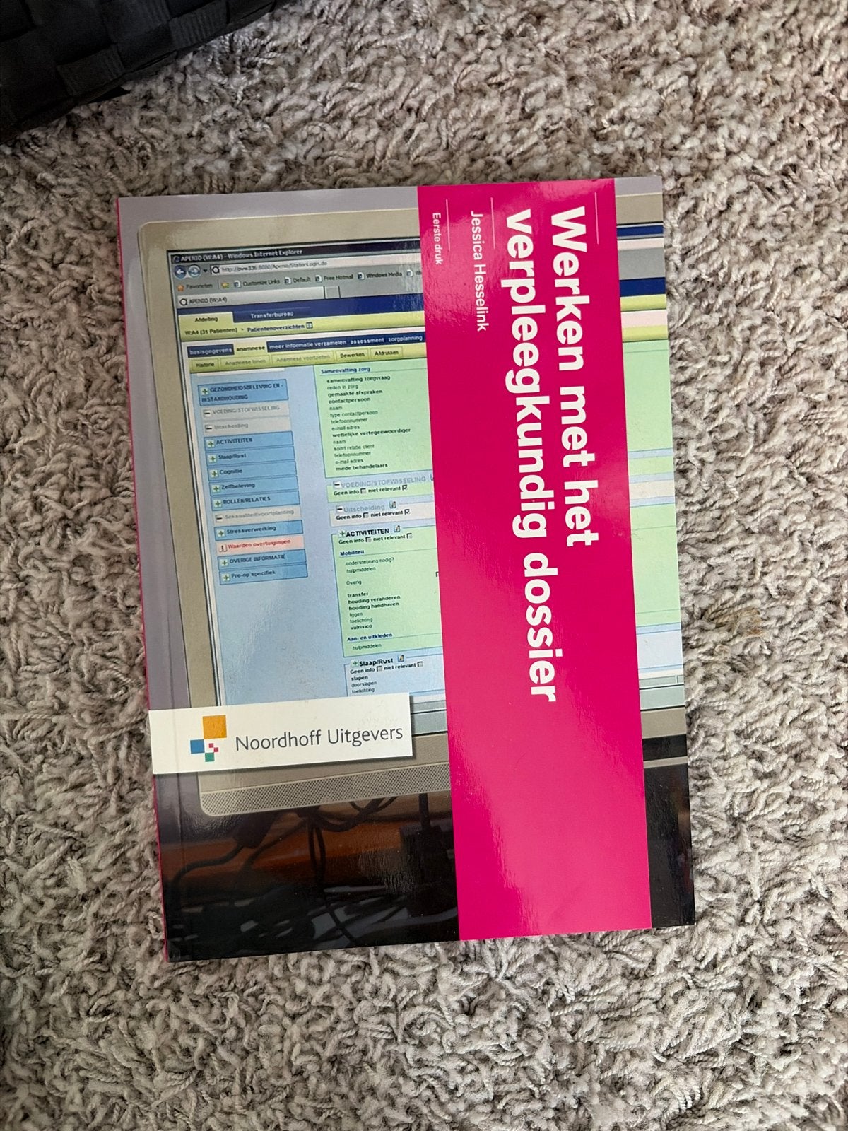 Werken met het verpleegkundig dossier - Jessica Hesselink, Boeken, Studieboeken en Cursussen, Ophalen of Verzenden, Gamma, Zo goed als nieuw