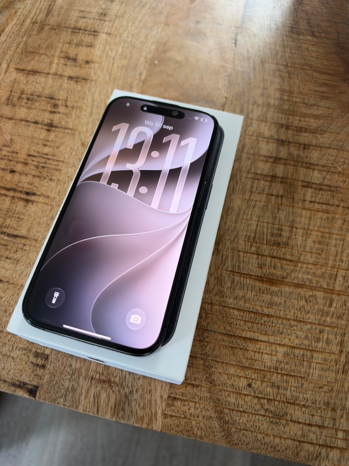 Foto 2 van Iphone 15 pro 128 GB