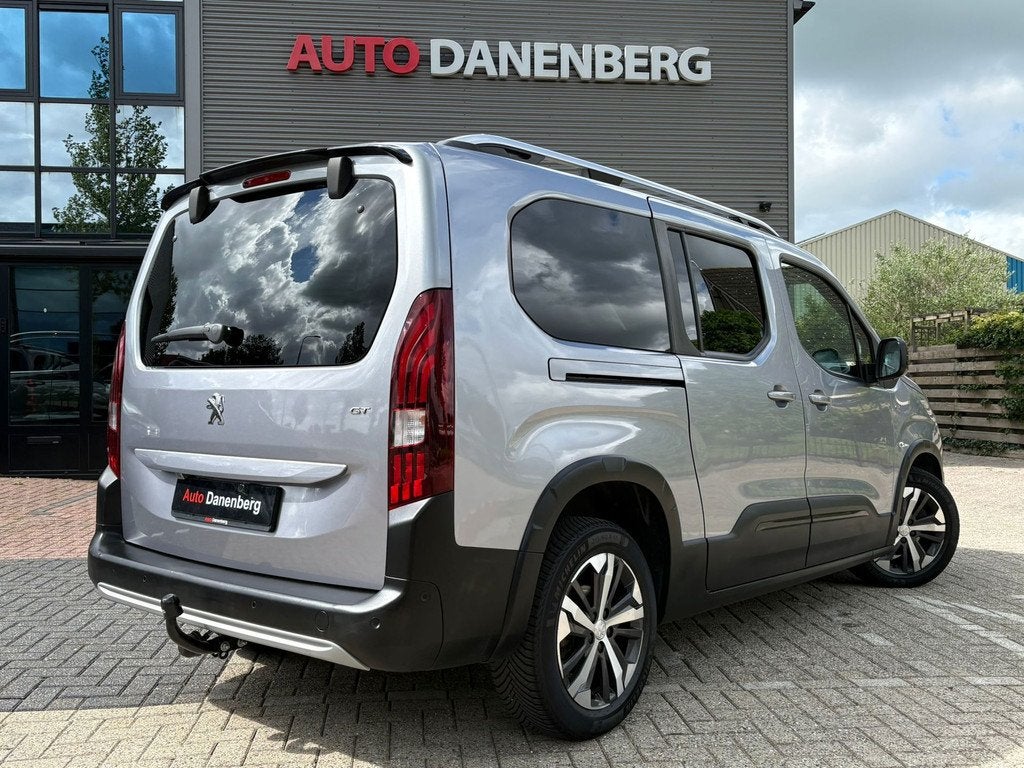 Peugeot Rifter Long GT-line 7-PERSOON,CAMERAAUTOMAAT,TREKHAA, Stof, 1199 cc, 7 stoelen, 14 km/l