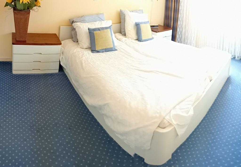 Bed en nachtkastjes (Hülsta - Auping), Huis en Inrichting, Ophalen, Overige materialen, Wit, Tweepersoons