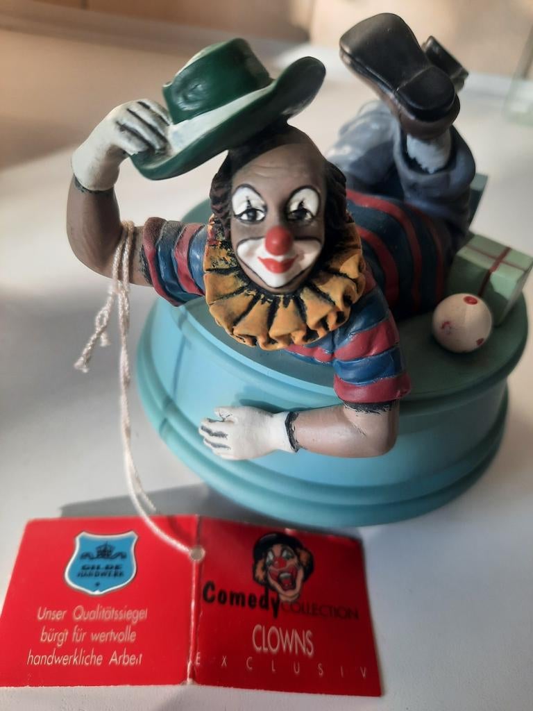 Handbewerkte Clown Muziekdoos - Comedy Collection Exclusiv, Antiek en Kunst, Ophalen of Verzenden