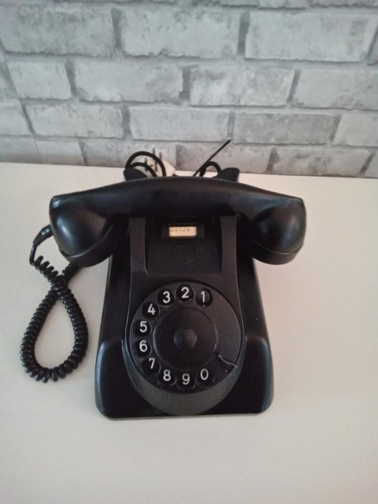 Vintage bakeliete ptt Telefoon met Draaischijf, Ophalen of Verzenden