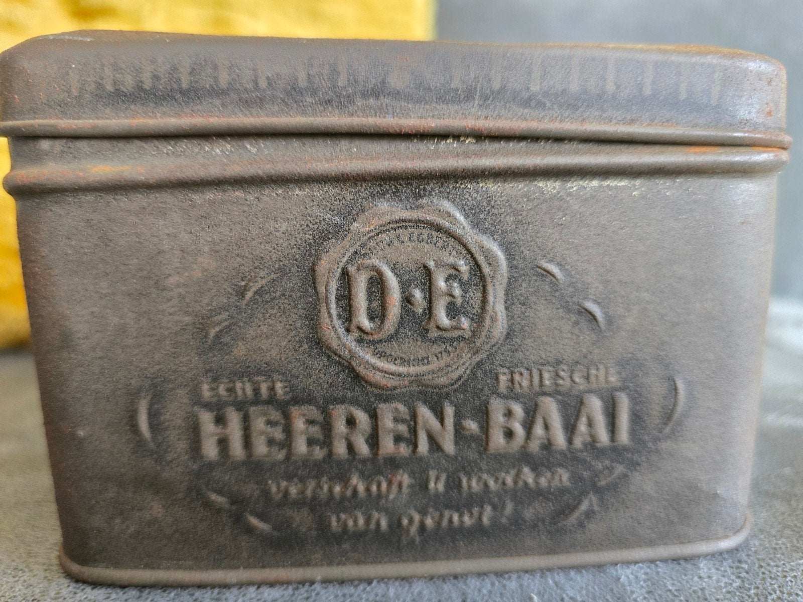Vintage DE Heeren-Baai blikken doos met reliëf, Ophalen of Verzenden