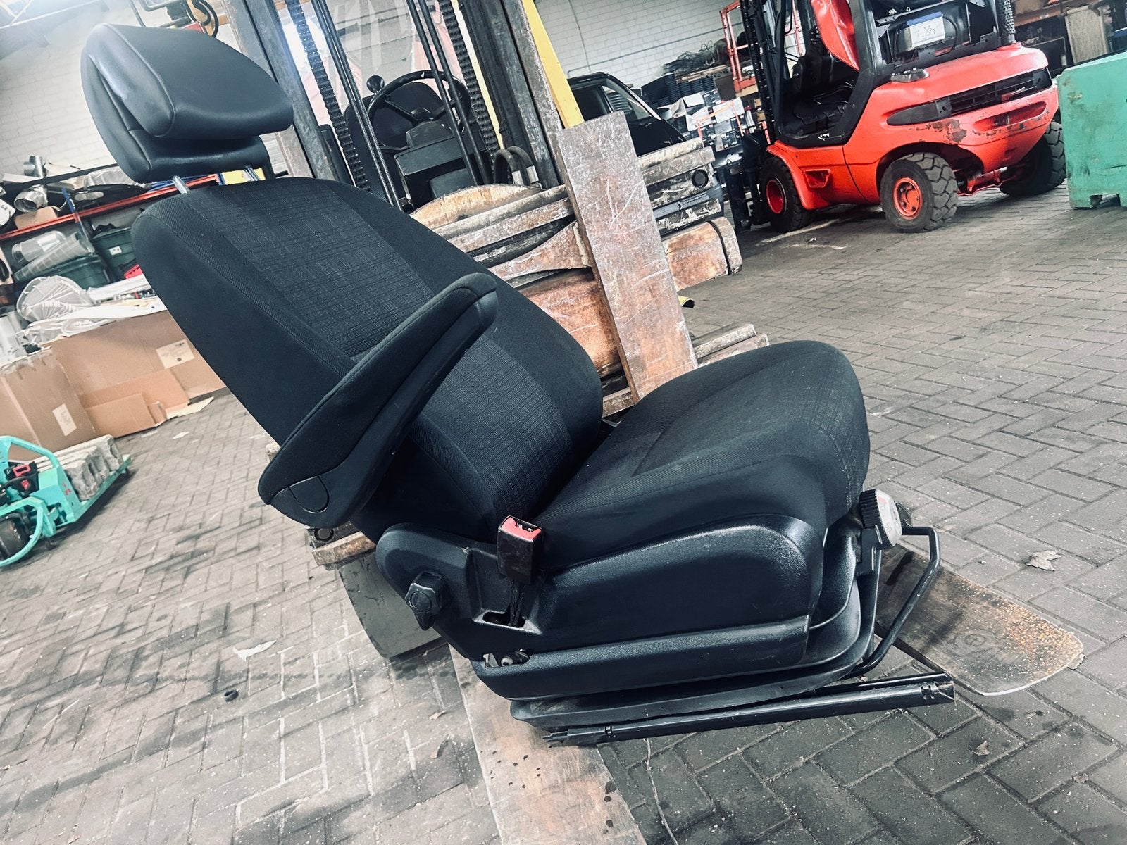 Geveerde Mercedes Sprinter 906 stoel+bank (2006-2018), Ophalen, Gebruikt, Mercedes-Benz