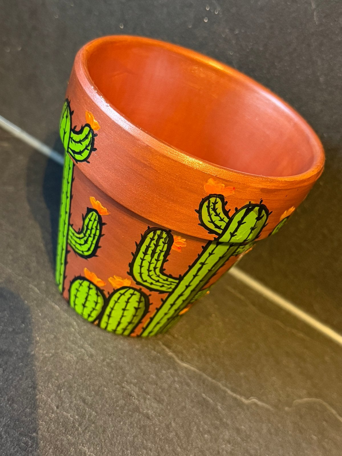 Bloempot hand geschilderd, Vaas, Handgemaakt, Ophalen of Verzenden, Steen/keramiek