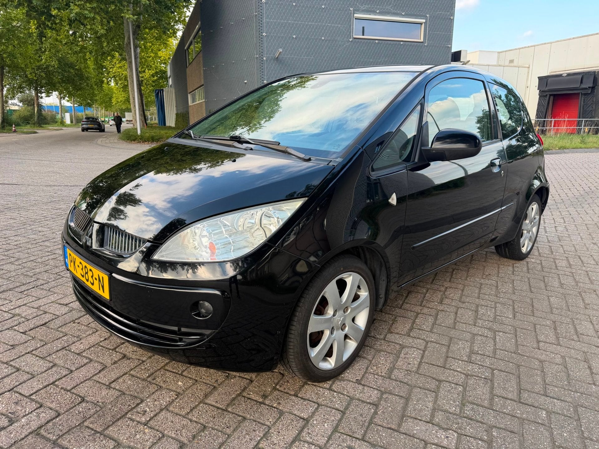 Mitsubishi Colt 1.1 CZ3 airco, Auto's, Gebruikt, Bedrijf, Handgeschakeld, 915 kg