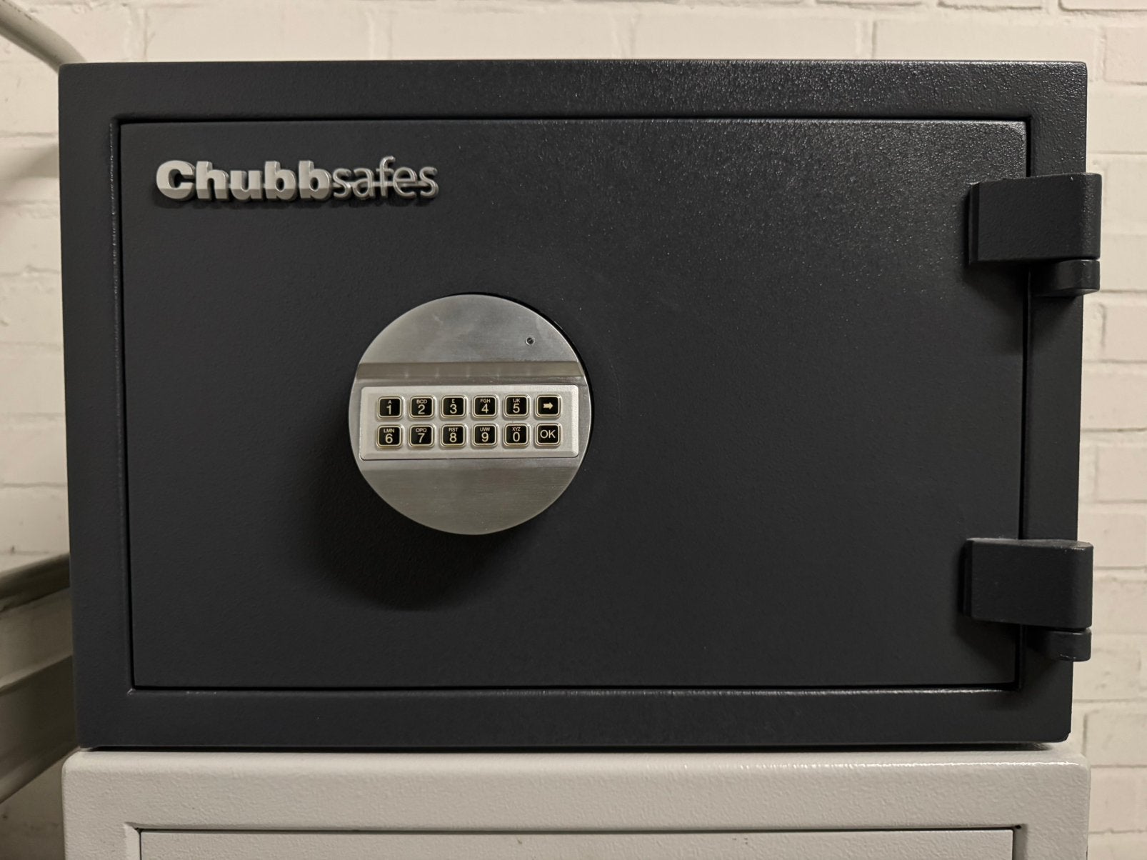 Zeer degelijke Chubbsafes kluis brandkast NIEUW (€1034), Ophalen, Nieuw, Brandkast