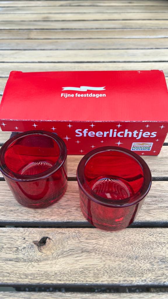Gratis glazen theelichtjes houders rood, Ophalen, Overige materialen, Zo goed als nieuw, Minder dan 25 cm