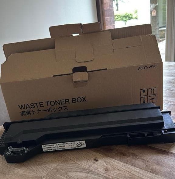 Toner opvangbak A0DTWY0, Ophalen of Verzenden, Zo goed als nieuw, Toner