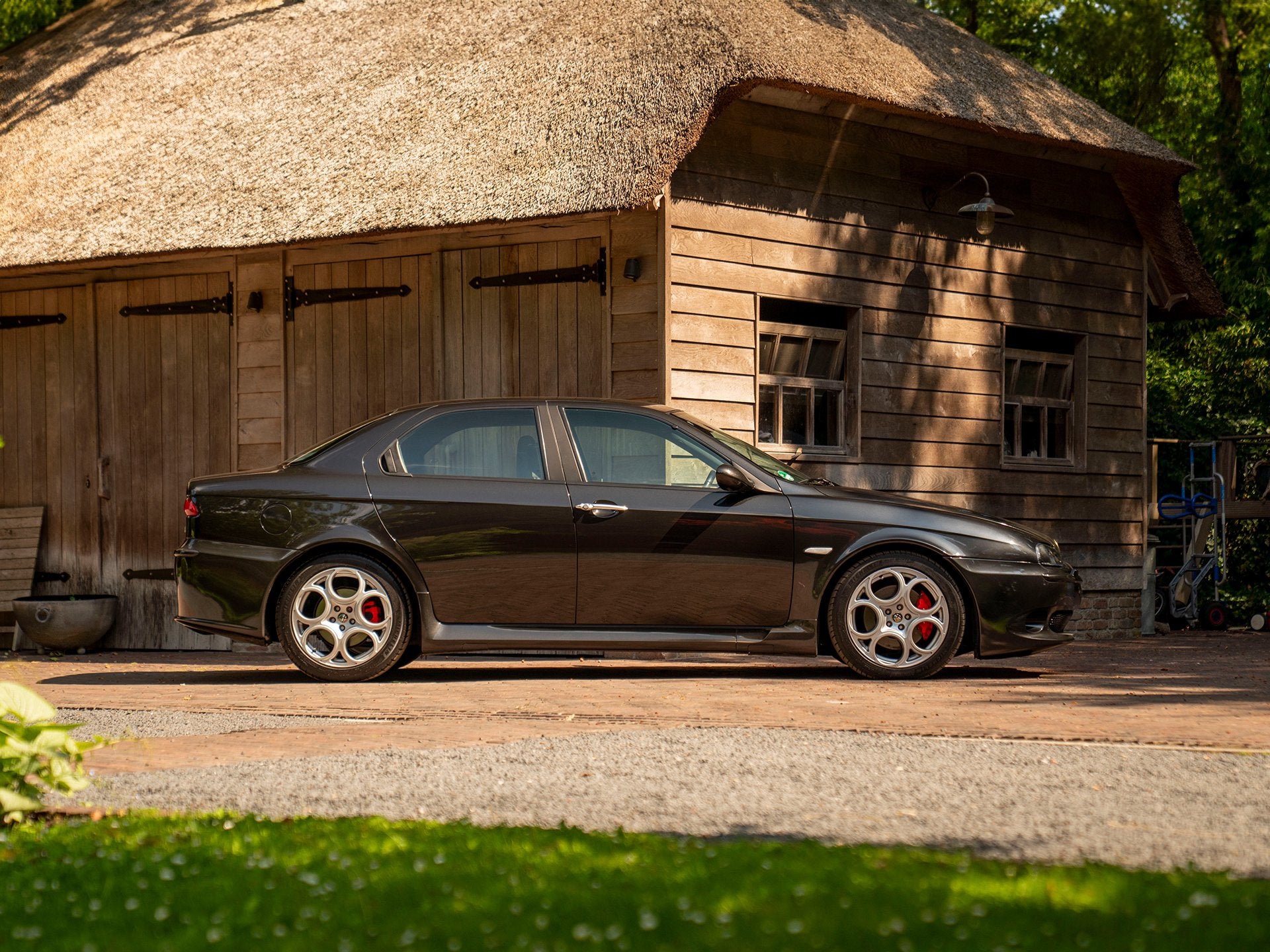 Alfa Romeo 156 3.2 V6 GTA | Origineel Nederlands (bj 2002), Auto's, Alfa Romeo, Gebruikt, Zwart, 252 pk, Zwart