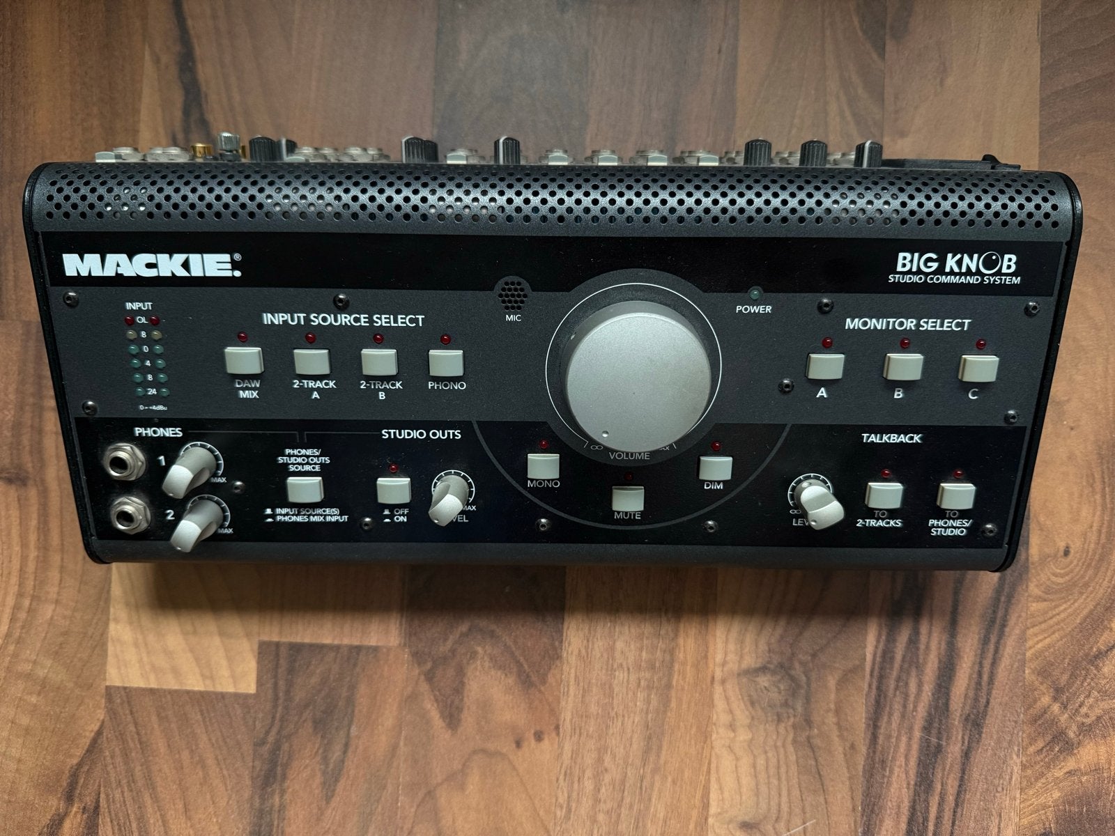 Mackie Big Knob Studio Command System, Ophalen of Verzenden, Gebruikt, Minder dan 5 kanalen, Microfooningang