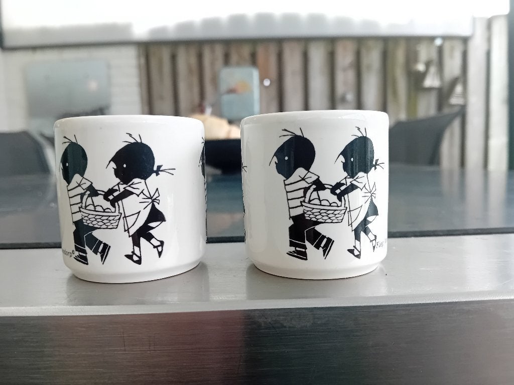 2 eierdopjes JIP EN JANNEKE / retro / eierdop, Ophalen of Verzenden, Porselein, Overige stijlen, Overige typen