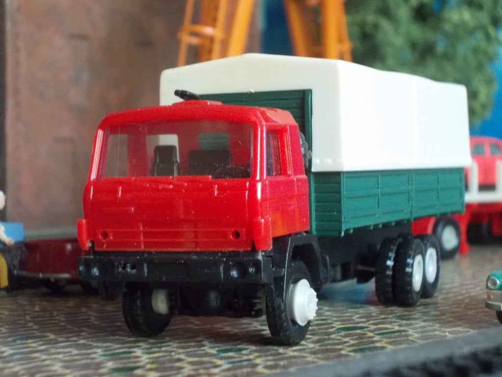 Tatra 815 platte bakwagen huif Permot rood / groen NU € 5,-, Ophalen of Verzenden, Nieuw, Bus of Vrachtwagen, Overige merken