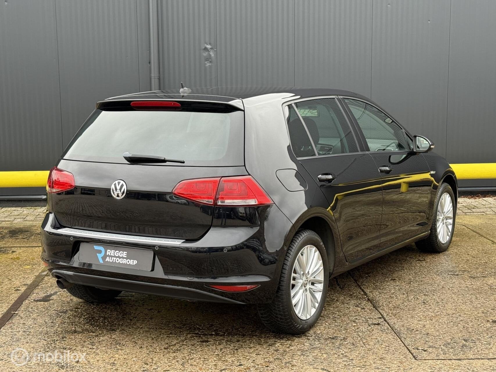 Volkswagen Golf 1.2 TSI CUP Edition NAVI | STOELVERWARMING, Auto's, Voorwielaandrijving, Euro 5, Gebruikt, 4 cilinders