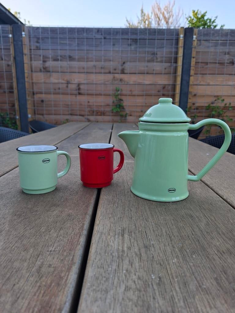 Cabanaz theepot en twee mokken, Groen, Zo goed als nieuw, Metaal, Overige merken