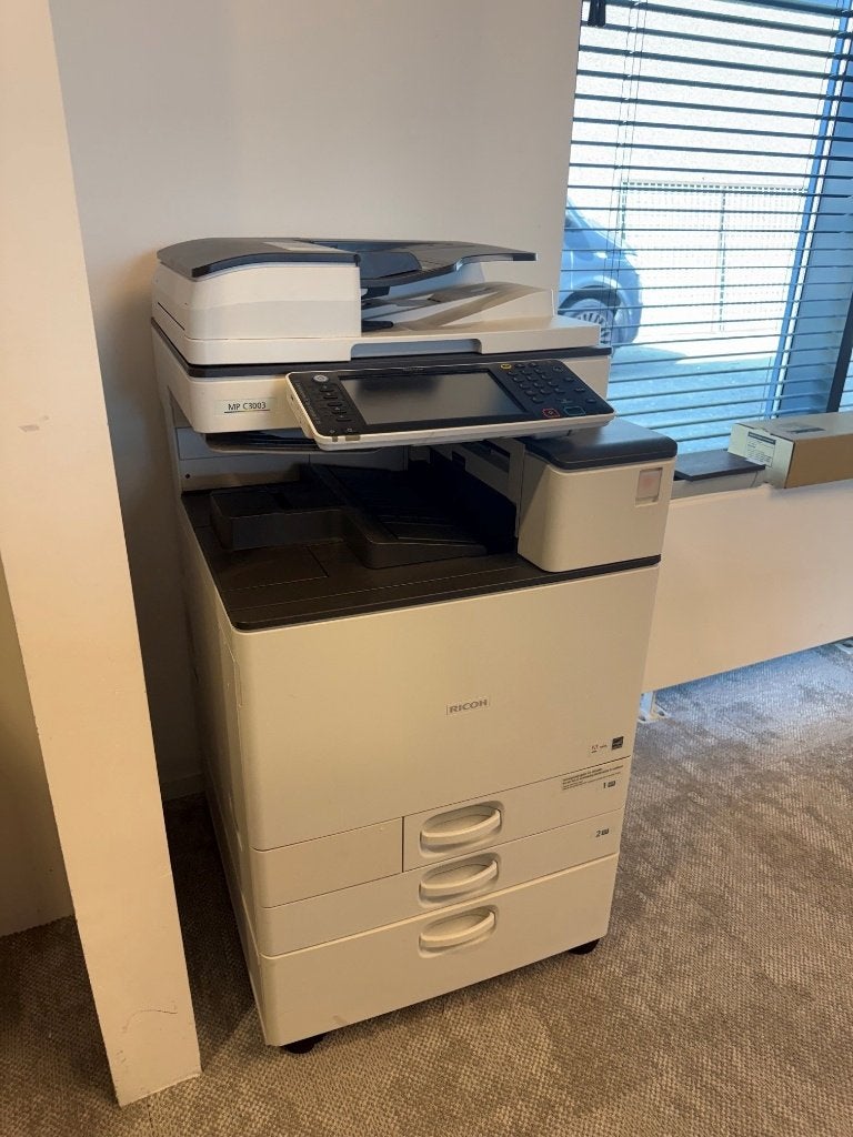 Ricoh MP C3003 kleurenkopieermachine/scanner, Computers en Software, Ophalen, Gebruikt, All-in-one, Draadloos