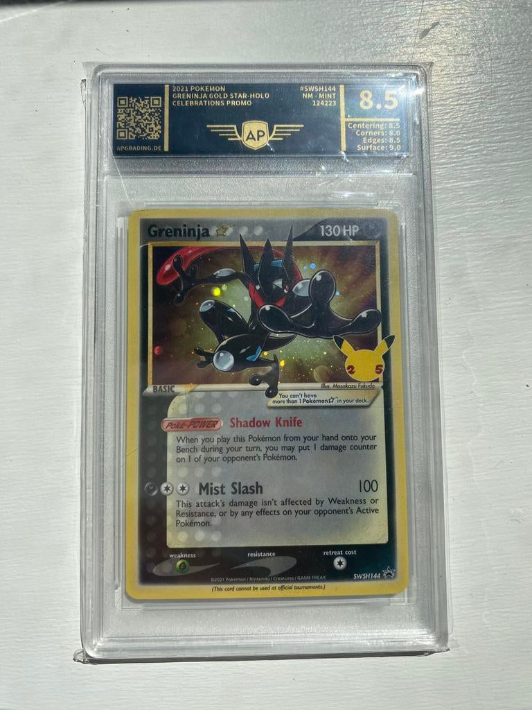 Greninja gold star ap grading 8.5, Hobby en Vrije tijd, Verzamelkaartspellen | Pokémon, Ophalen of Verzenden, Zo goed als nieuw