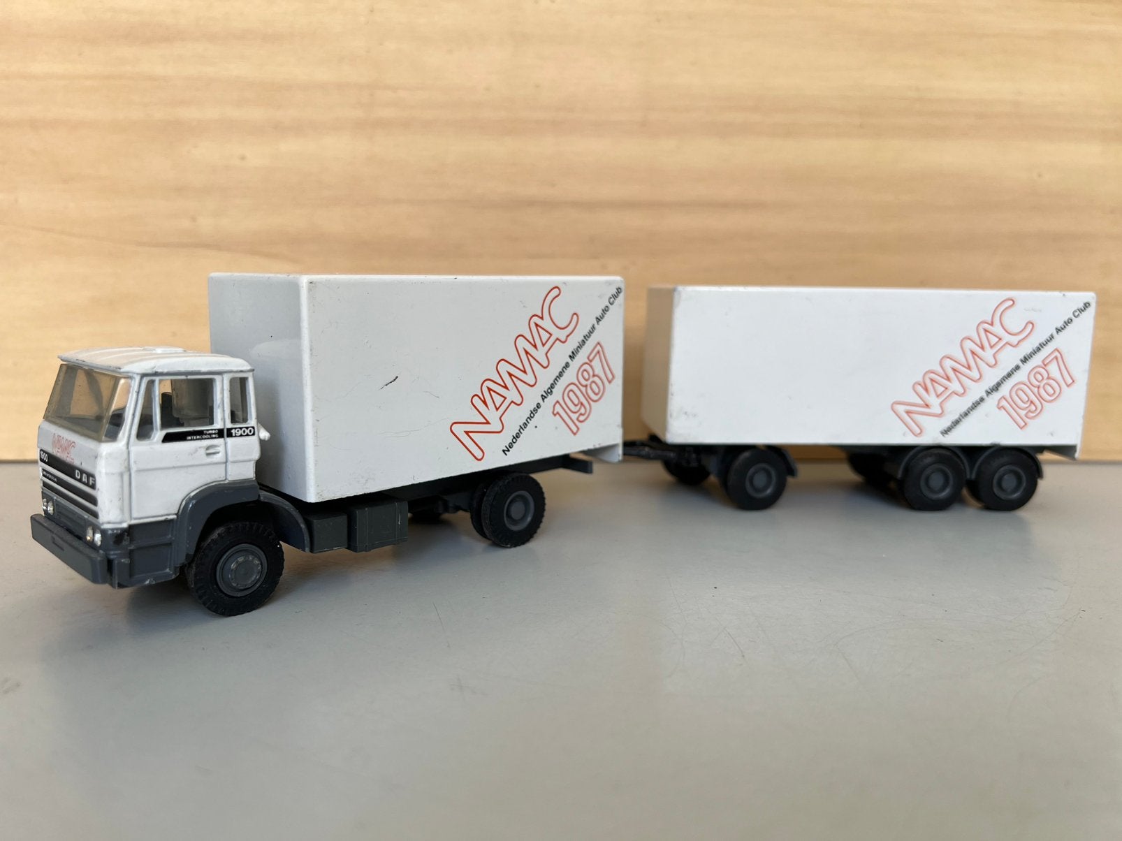 Daf 1900 Truck met 3 assige aanhanger. NAMAC 1987, Ophalen of Verzenden, Gebruikt, Bus of Vrachtwagen, Lion Toys