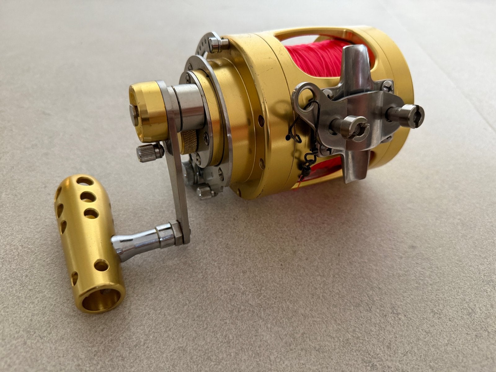 Game Fish 30W Big Game Vismolen – Europe Yacht, zeevismolen, Ophalen of Verzenden, Zo goed als nieuw, Molen