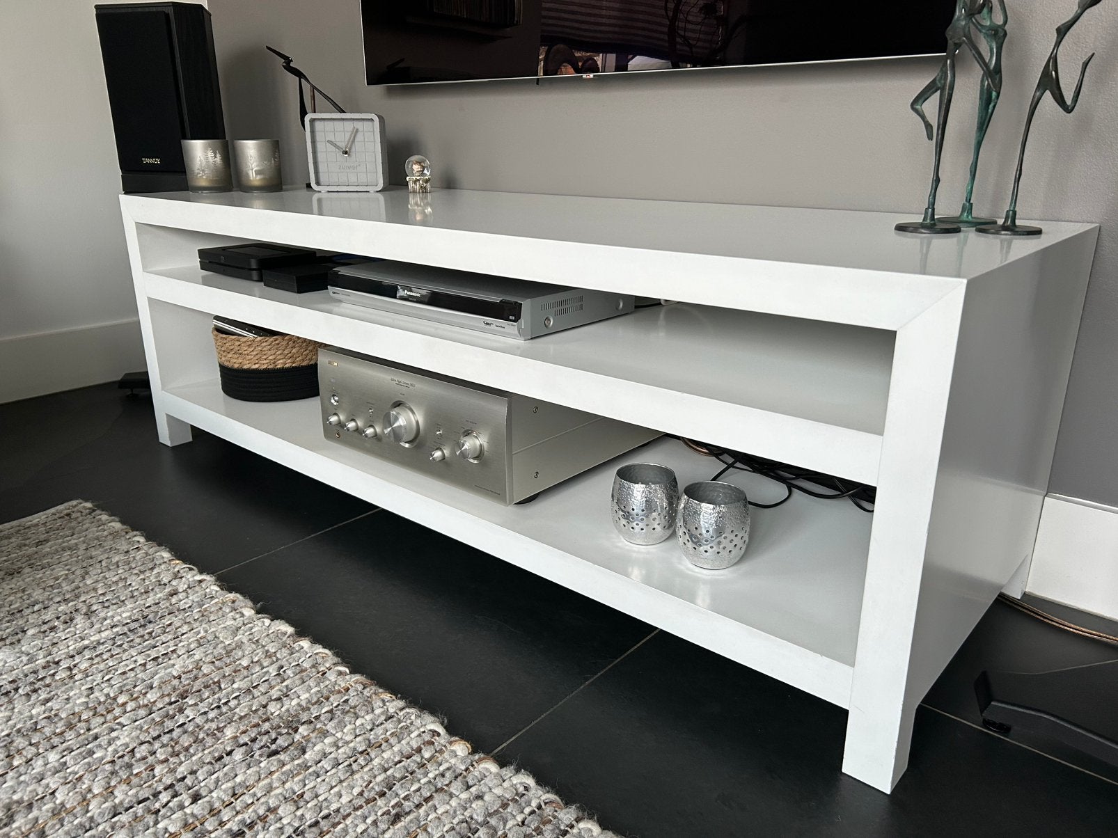 TV HiFi meubel, massief, handgemaakt , 160 x 55 x 52,5 cm, Ophalen, Gebruikt, 150 tot 200 cm, Minder dan 100 cm